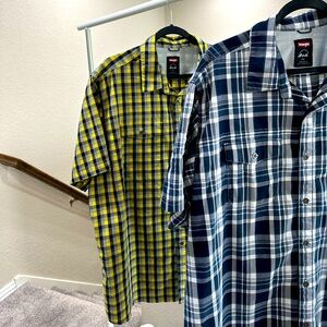 2 Wrangler Men’s Size XXL Short Sleeve Shirts